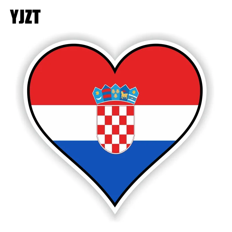 YJZT 13.7CM*12.7CM Personality Car Accessories CROATIA HEART Flag Sticker Decal 6-1530 | Автомобили и мотоциклы