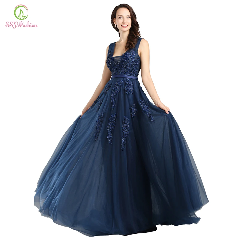 Женское длинное вечернее платье SSYFashion кружевное с аппликацией и V-образным