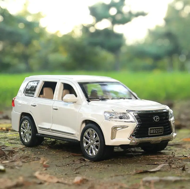 1:24 модель игрушечного автомобиля из сплава LAND CRUISER 6 открывающиеся двери высокая