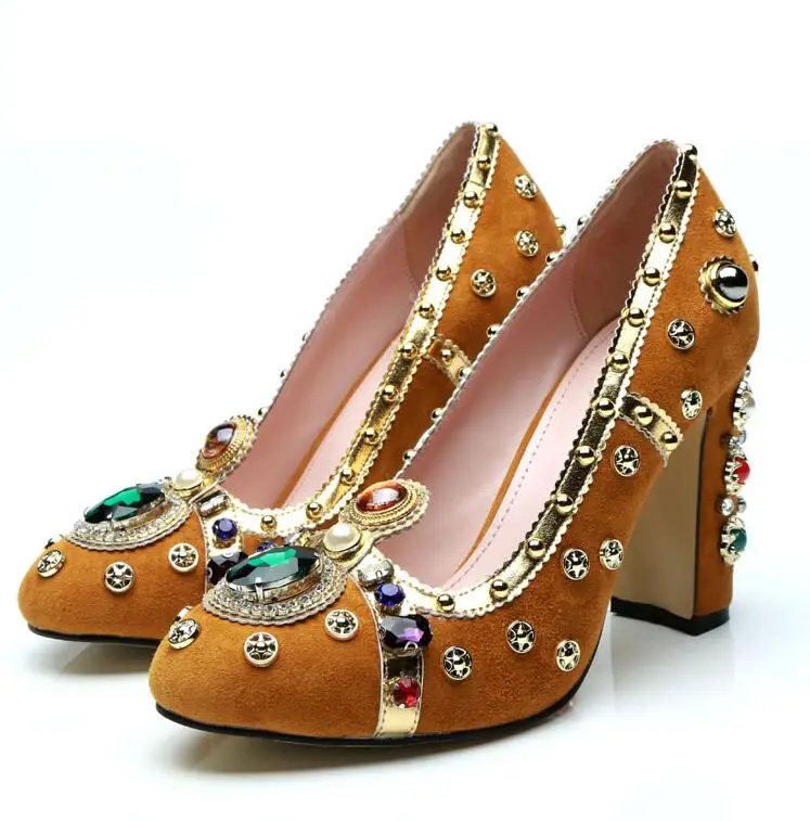 

Luxury Pearl Embellished Retro Pumps Handmade Red Crown High Heel Shoes Formal Dress Shoes Round Toe Women