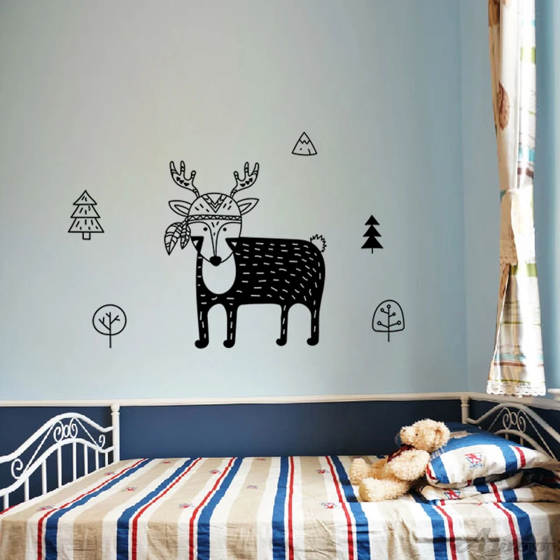 Виниловые наклейки на стену с изображением милого оленя и пера съемные