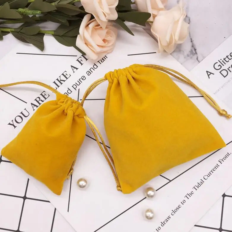 20 pcs per bag yellow color Velvet Bags Pouches Jewelry Packing Christmas/Candy/Wedding Gift | Украшения и аксессуары