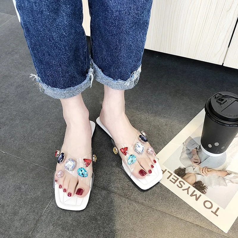 

Transparent Ladies Slippers Female 2019 Summer New Rhinestone Flat Slippers Colorful Crystal Women Shoes Woman Beach Slides