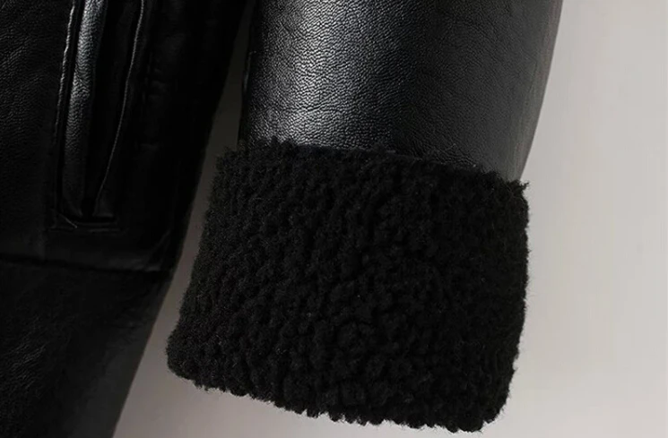 Женская Длинная кожаная куртка из искусственной кожи с меховым воротником