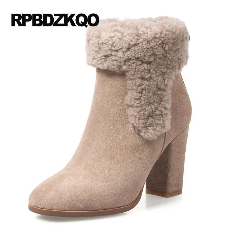 

Block Real Fur Ankle Shoes Fashion Square Toe 2021 Women Booties Winter Genuine Leather Sheepskin Chunky Side Zip Boots Furry