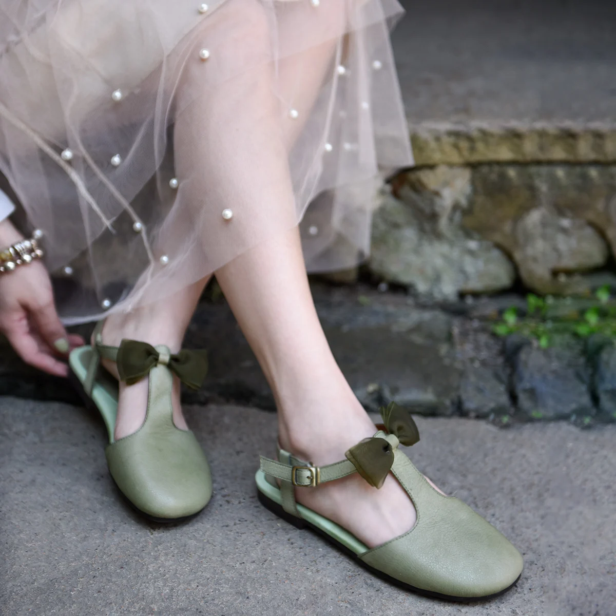 Artmu Оригинальные милые женские сандалии в стиле T-style с бабочкой удобные