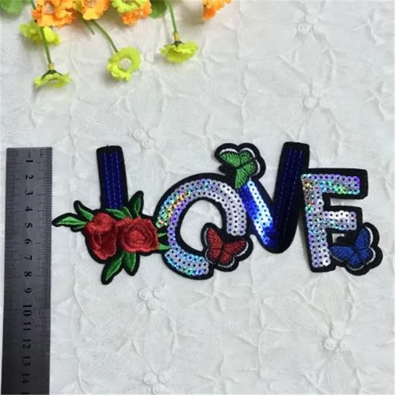 Мужская одежда для девочек с блестками и заплатками нашивками в виде розовой