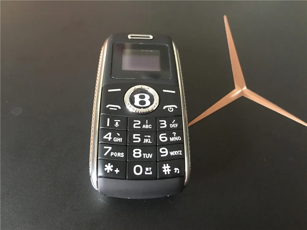 Разблокированный мини мобильный телефон 0,6" Bluetooth Dialer Hands Mini Phone MP3 Magic Voice Dual Sim маленький сотовый телефон