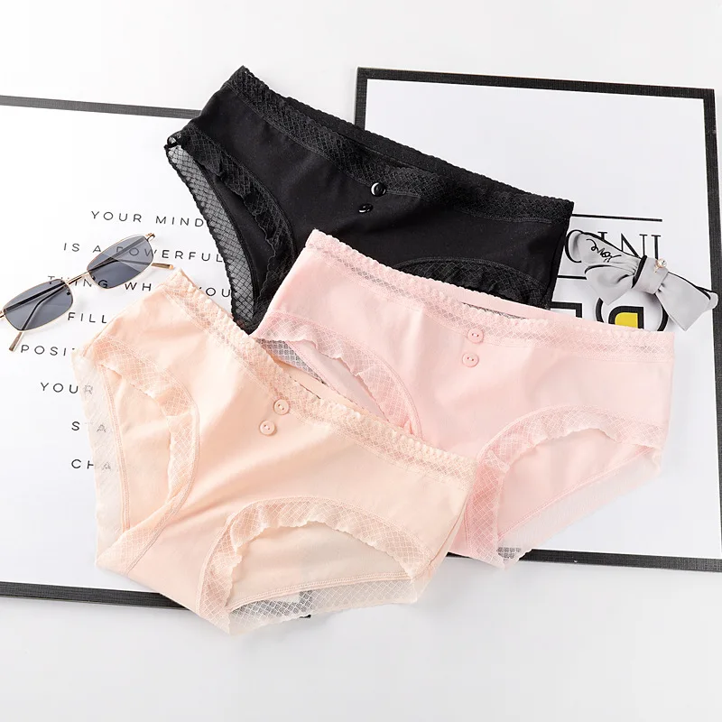 Милые женские дышащие кружевные трусики с пуговицами однотонные низкой талией