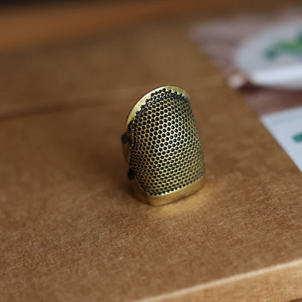 Недавно наперсток для шитья защита пальца Регулируемая Концевая металлический