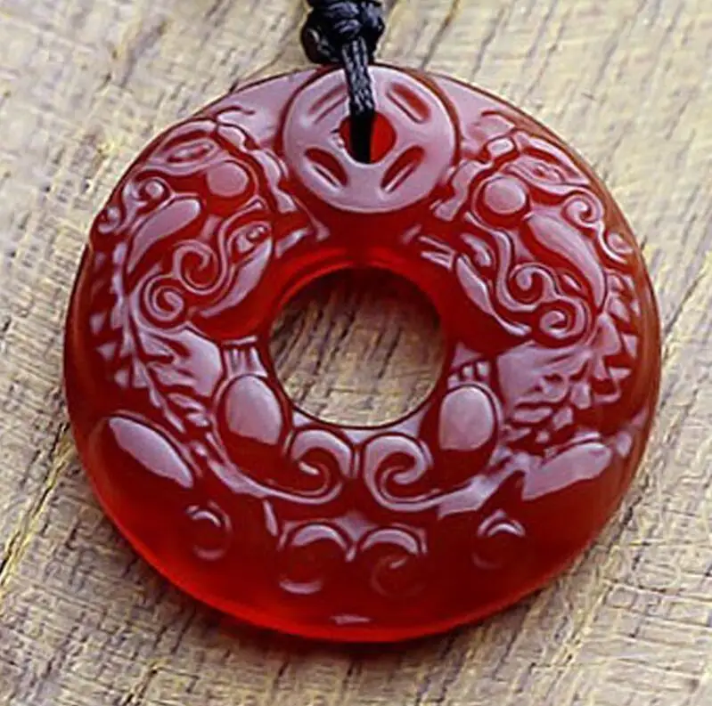 3.5х3.5 см Натуральная прозрачная тонкая выгравированная милая счастливая подвеска из нефрита, агата и халцедона с бесплатным ожерельем модного ювелирного изделия для женщин и мужчин.