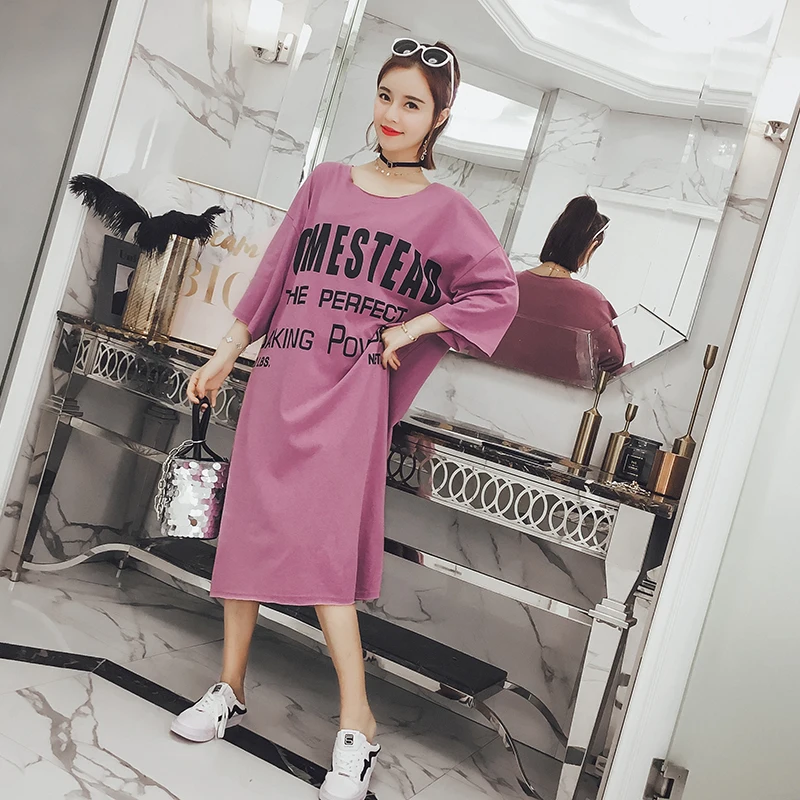 Женское платье футболка с короткими рукавами свободная длинная буквенным