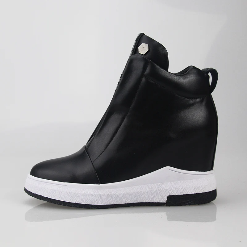 Женские кожаные кроссовки черные или белые полусапожки из натуральной кожи на