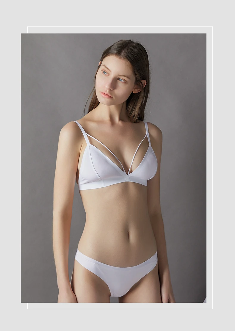 Lilymoda, женский бюстгальтер без косточек, бюстье, комплект нижнего белья, бюстгальтер с глубоким вырезом и стринги, бесшовный, треугольный, без косточек, Ультра тонкое нижнее белье с трусами