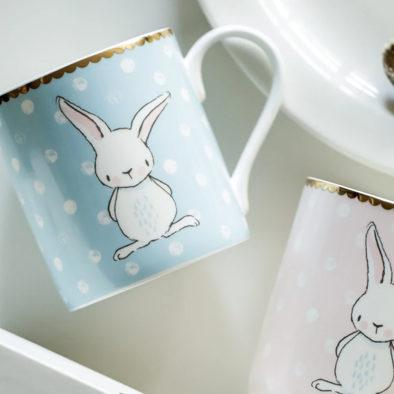 Кофейная кружка керамическая чайная чашка с ручкой рисунком кролика европейский