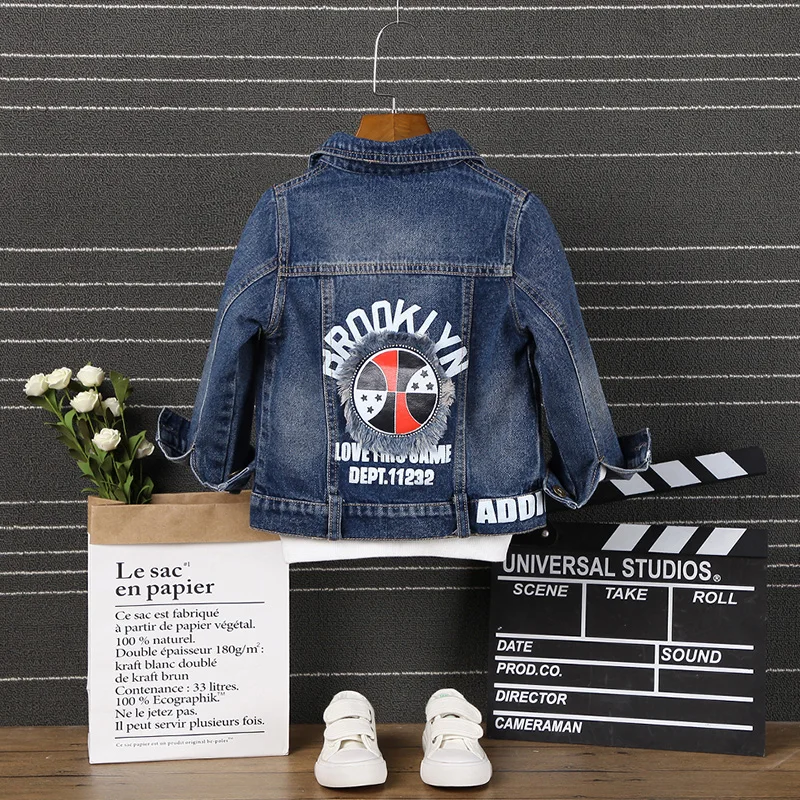 Джинсовая куртка для мальчиков на осень новинка 2019 детская джинсовая с буквенным