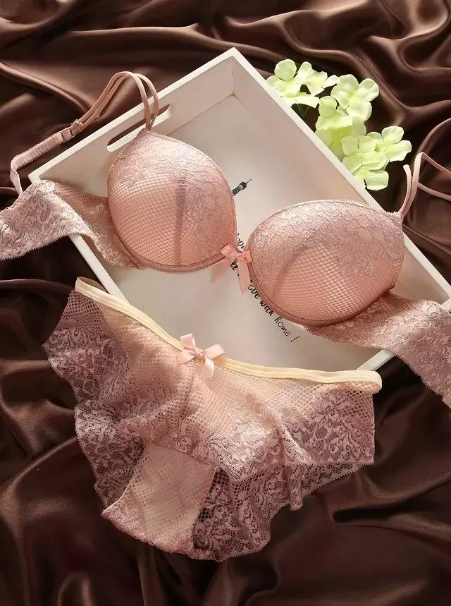 Комплект женского кружевного нижнего белья с чашками пуш ап|bra set|women underwear bra