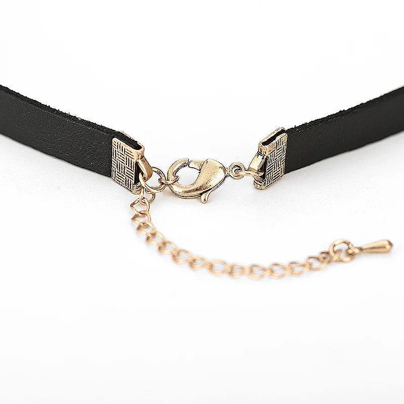 

2017 Black Leather Choker Adjustable Necklace Antique Gold Pave Rhinestone Round Circle Pendant Choker for Best Friend MYC15009