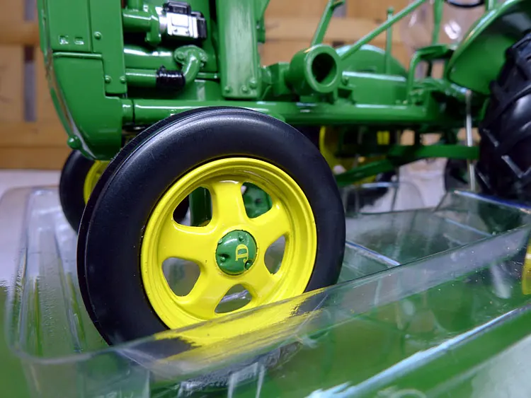 KNL HOBBY J Deer кормушка для трактора сплав классическая модель автомобиля