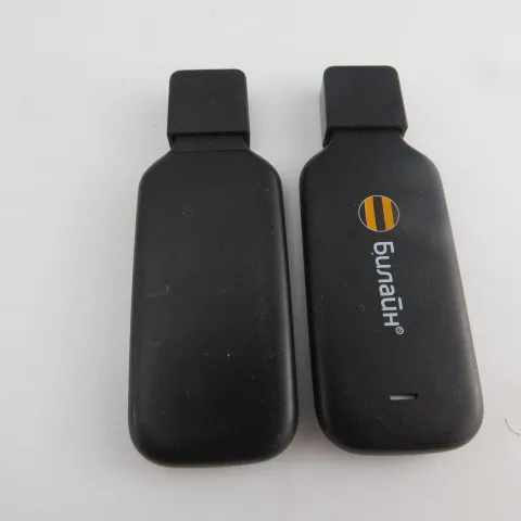 Huawei E3533 HSPA+ 21Mbps 3G Wireless USB Modem, Sign Random Delivery