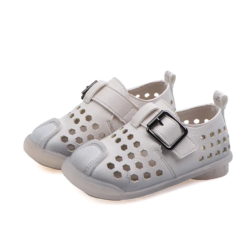 Новинка весны 2019 Детская обувь Нескользящая дышащая с перфорацией для мальчиков