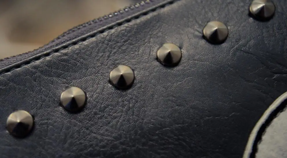 Женские сумки ANAWISHARE кожаные повседневные клатчи через плечо с заклепками