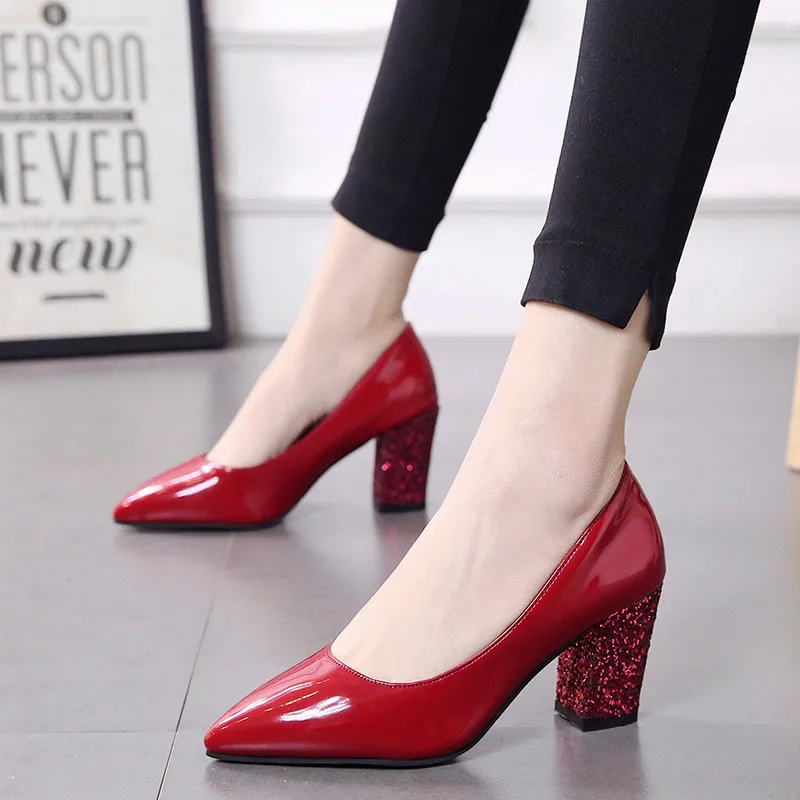 Женская обувь с острым носком на низком каблуке 7 см черные туфли блестками Sandalias