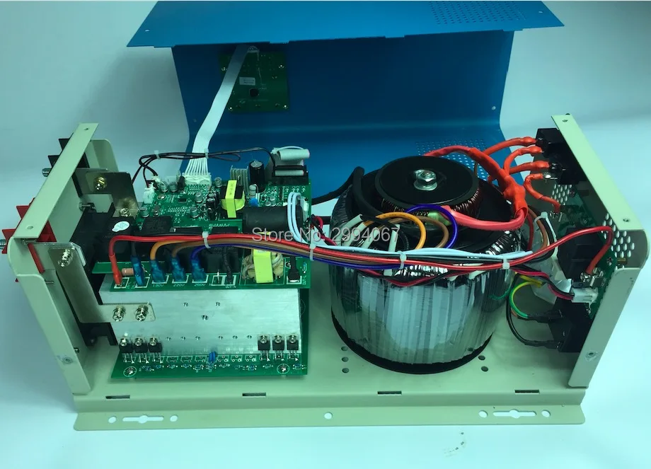 2000W/2KW Чистая синусоида Инвертор постоянного тока в переменный солнечной энергии