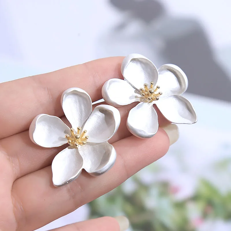 Fashion Ladies Metal Flower Drop Earrings For Women 2019 Trendy Cute Alloy Spray Paint Dangle Earring Party Jewelry Gifts | Украшения и