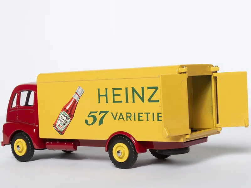 Литая машина MDOEL 1:43 Atlas Dinky SUPERTOYS 920 CAMION COUVERT GUY 57 разновидностей