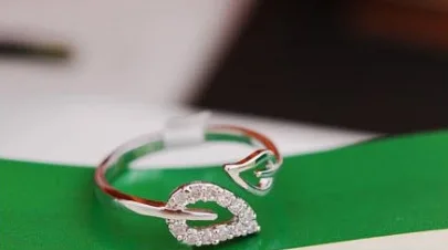 Женское модное блестящее кольцо Стразы с инкрустированными листьями цирконием