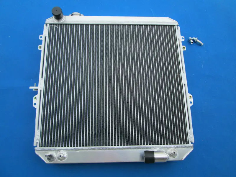 Универсальный алюминиевый радиатор 62 мм 3 ряда подходит для Toyota HILUX LN106 LN111 Diesel 88 98