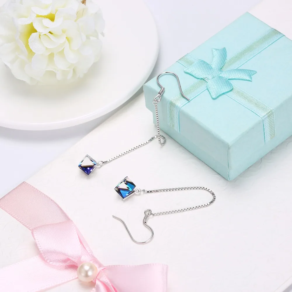 Женские серьги с квадратными кристаллами Сваровски из серебра 925 пробы |