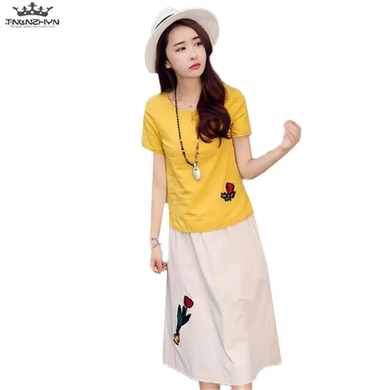 Костюм tnlnzhyn с юбкой женский из 2 предметов футболка коротким рукавом и юбка миди