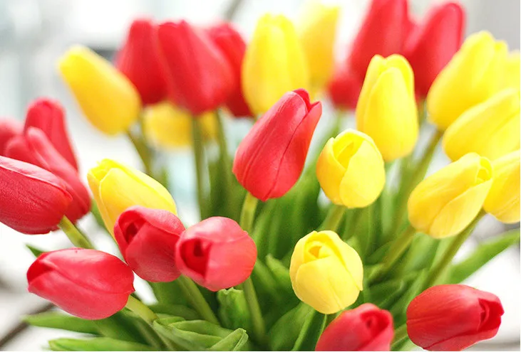 11PC Fake Red Tulips Silk Tulip Artificial Flowers Tulips For Home Decoration Lot Artificial Flowers For Wedding Tulip Bouquets