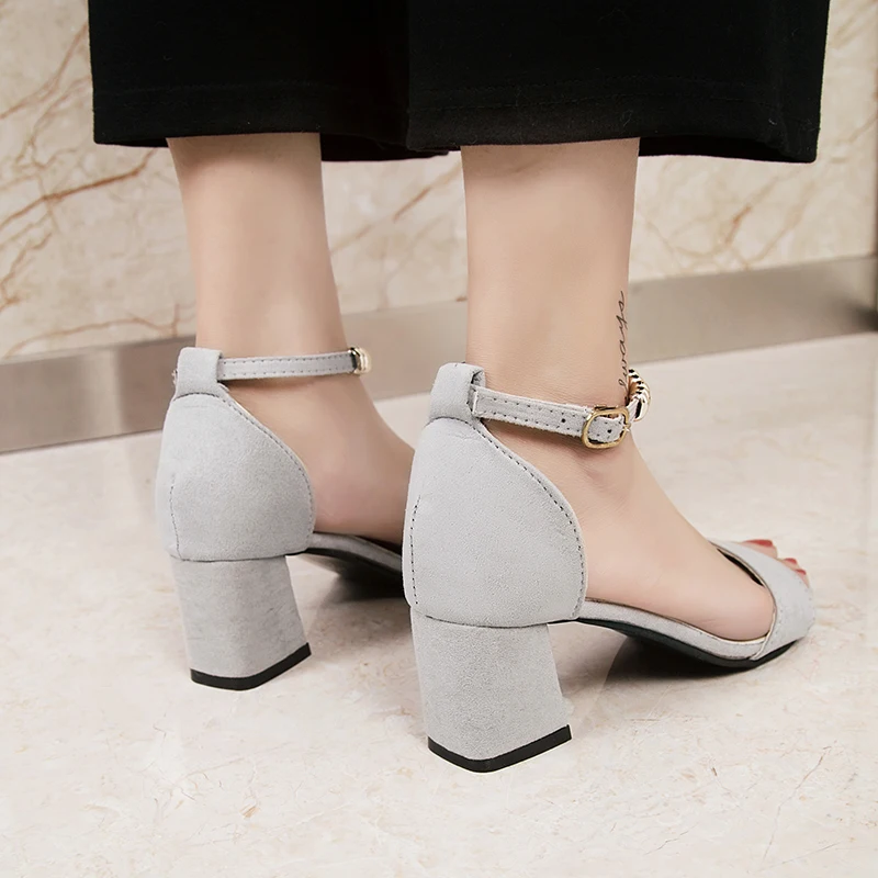 Сандалии женские на высоком каблуке мягкие туфли с пряжкой One word лето