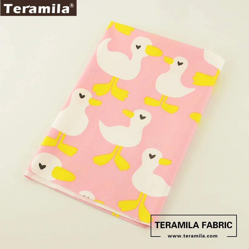Teramila Fabric Pink 100% Cotton Twill Fat Quarter Material Bed Sheet Patchwork Sewing Printed Cartoon Duck Design Decoration CM | Дом и сад