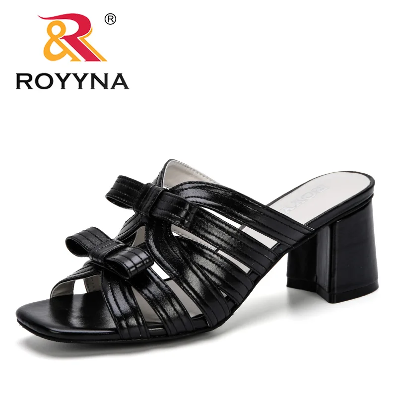 ROYYNA 2019 Новые популярные шлепанцы сандалии для женщин Летняя обувь элегантные на