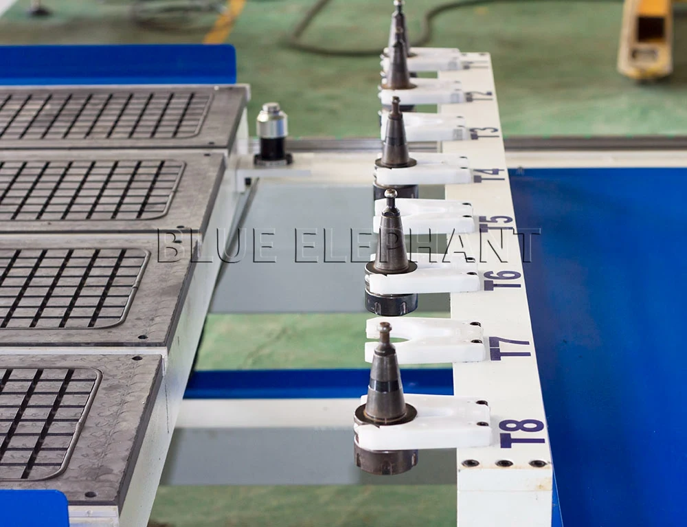 1330 atc cnc деревообрабатывающий станок для изготовления деревянных дверей с
