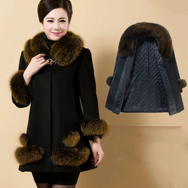 Женское шерстяное пальто с большим меховым воротником однотонное|long overcoat|fashion