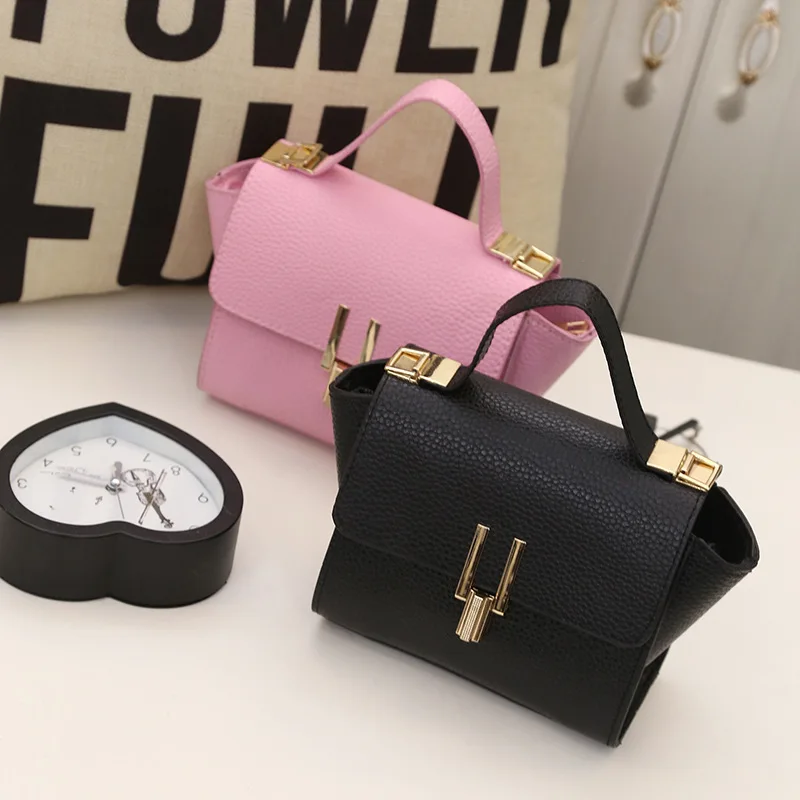 2018 Новый Для женщин модная небольшая трапециевидная Сумка С Откидывающейся