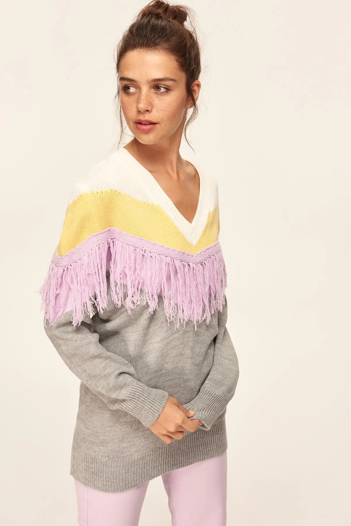 Trendyol Gray Tassels Sweater TCLAW19DU0032 |
