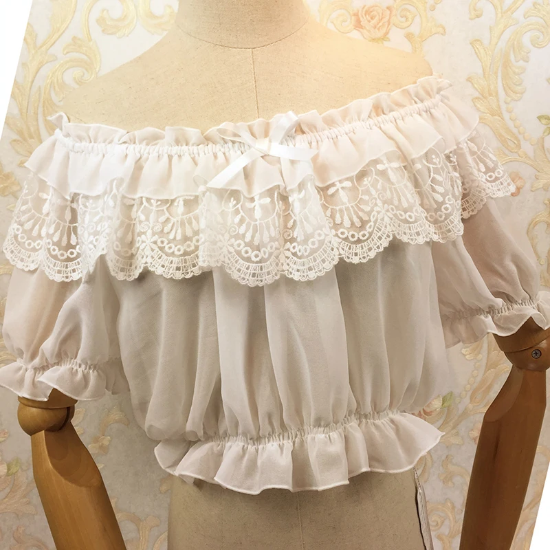 Кружевная блузка с рюшами и вырезом лодочкой летние топы открытыми плечами белая
