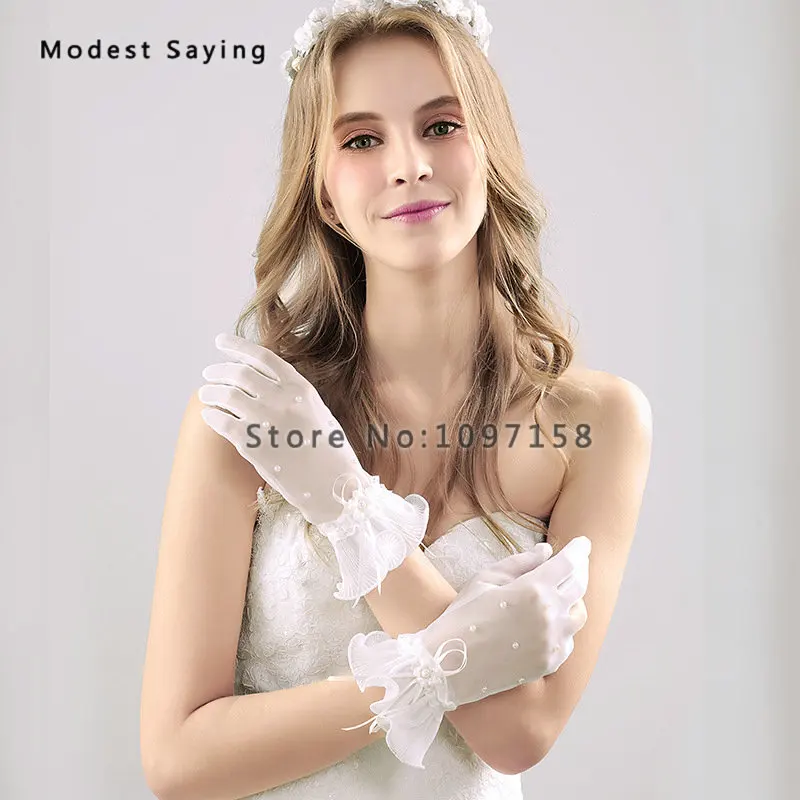 Перчатки свадебные с жемчугом и оборками цвет слоновой кости | Свадьбы торжества