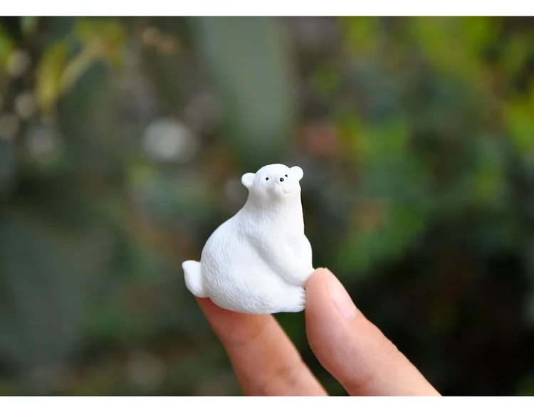 BAIUFOR Animal Miniatures Polar Bear White Lovely Mother Bear Keychain Material Terrarium Figurines DIY Fairy Garden Decor