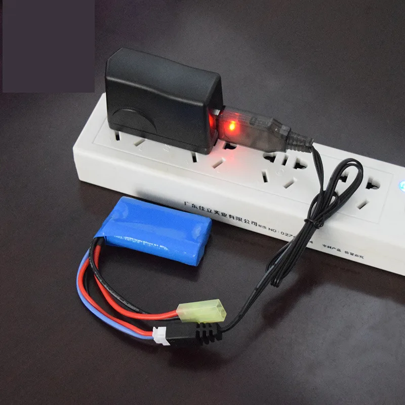Зарядное устройство для аккумулятора 7.4V Lipo для квадрокоптеров Syma X8SW X8SC X8PRO X8C X8W, Hubsan H501S H501C H501 H502S H502E, MJX B3 и Busg 3.
