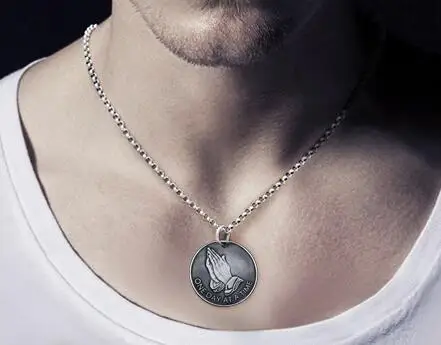 Lengkea jewelry Для мужчин колье мужские ожерелья, ожерелье стерлингового серебра 925 Ретро руки, сложенные для молитвы кулон Для мужчин аксессуары и украшения - Окраска металла: 31 Steel chain 50cm