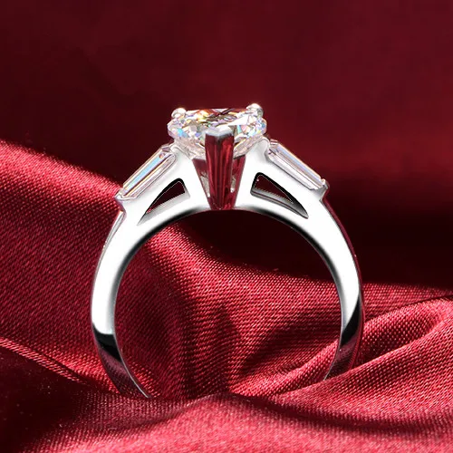 

Gorgeous Heart Jewelry Test Positive Moissanite Finger Ring 2CT Moissanite Heart Diamond Ring Female 18K White Gold Ring Bridal