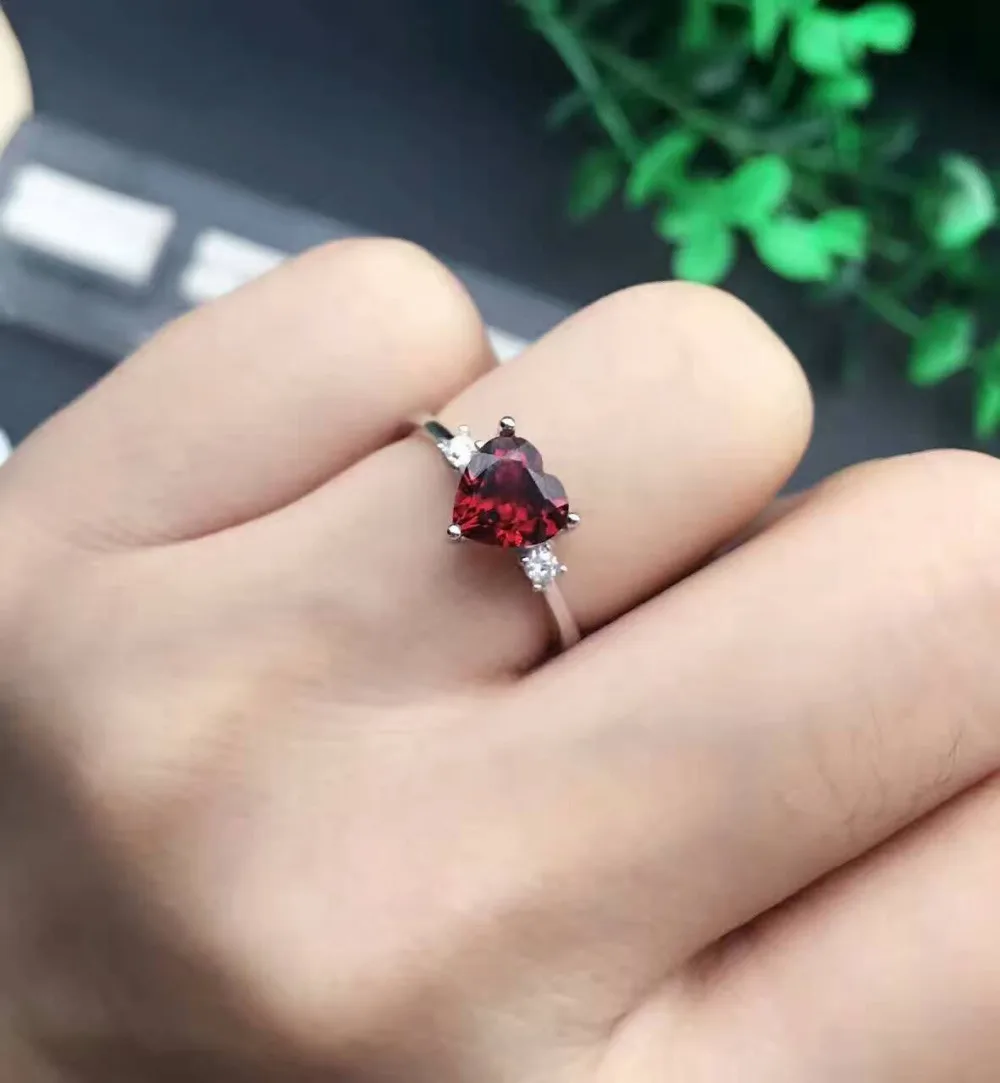 Кольцо с натуральным красным гранатом кольцо драгоценным камнем модное простым