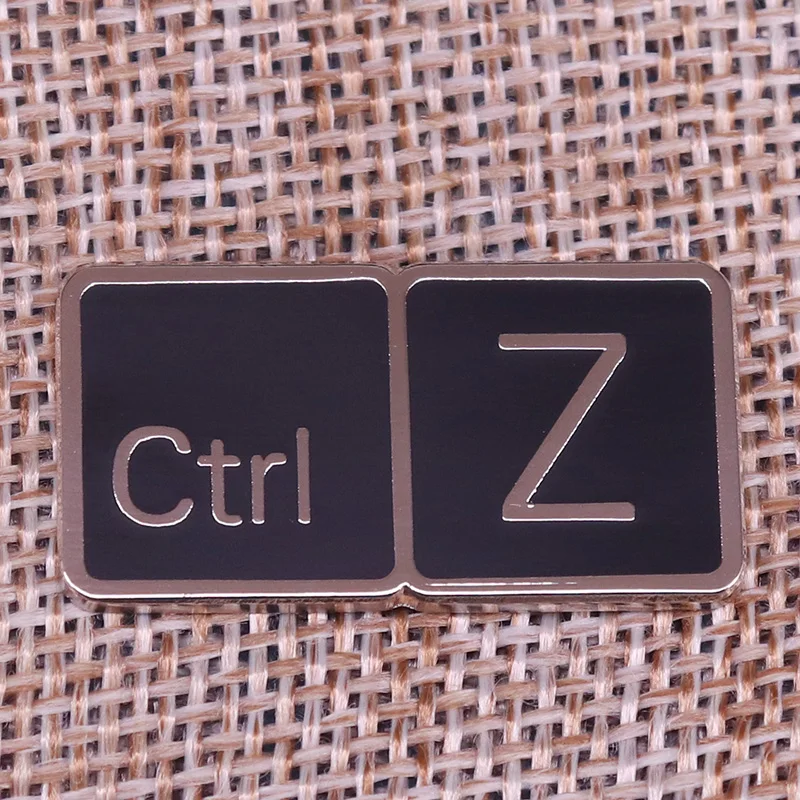 Media Tweets by Ctrl-Z Pin badge brooch